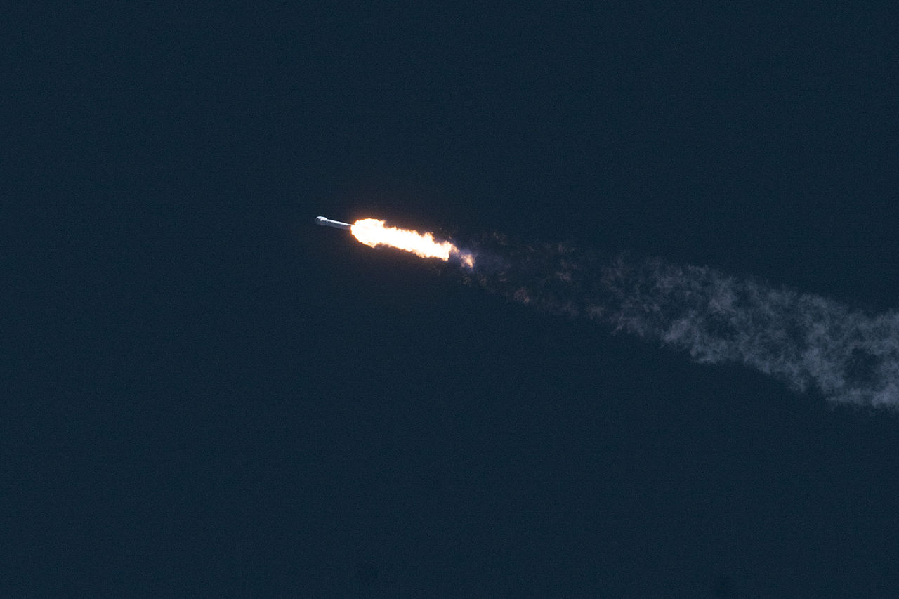 Launch_of_Falcon_9_carrying_DSCOVR_(16697946612)